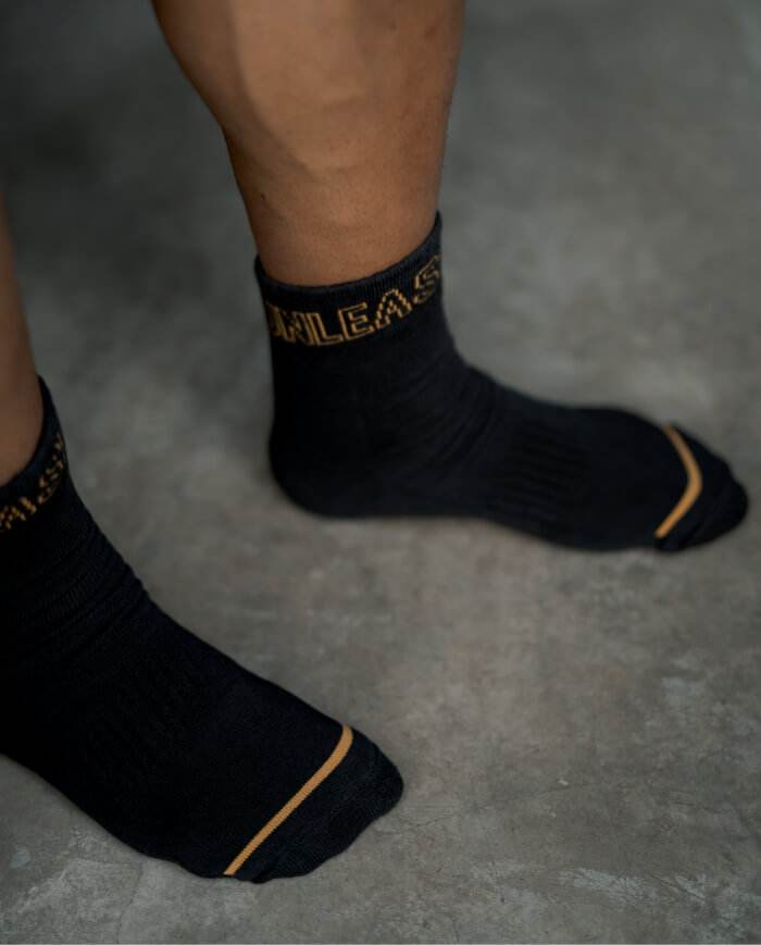 TRAINER SOCKS BLACK-YELLOW2