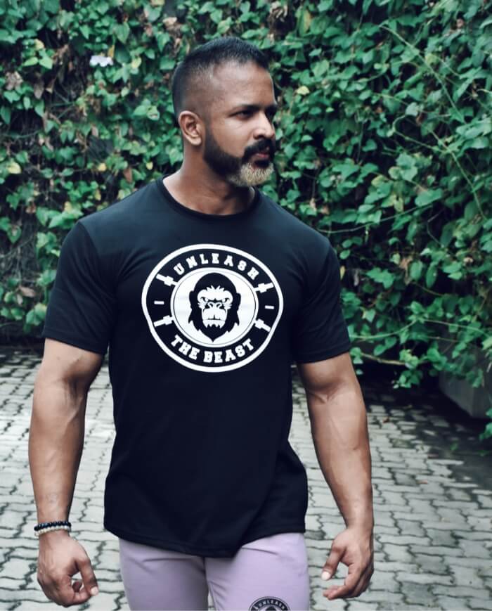 Ub Signature UB SIGNATURE TEE - REGULAR FIT-BLACK – TGAS