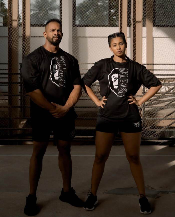 “UNLEASH” OVERSIZED TEE – 3